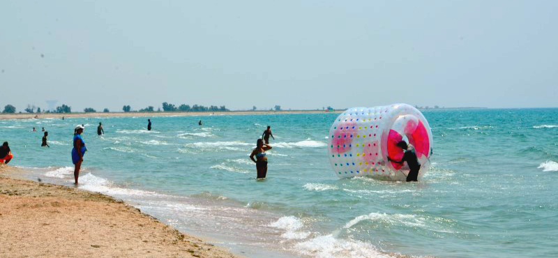 Крым отдых 2023 песчаный пляж в Штормовом