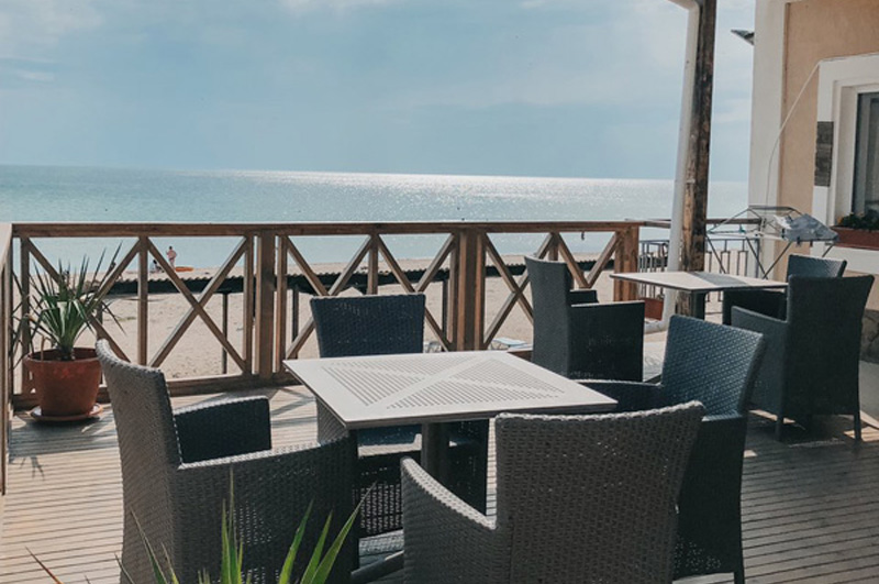 Отель в Крыму на первой линии с песчаным пляжем – 3-комнатные апартаменты